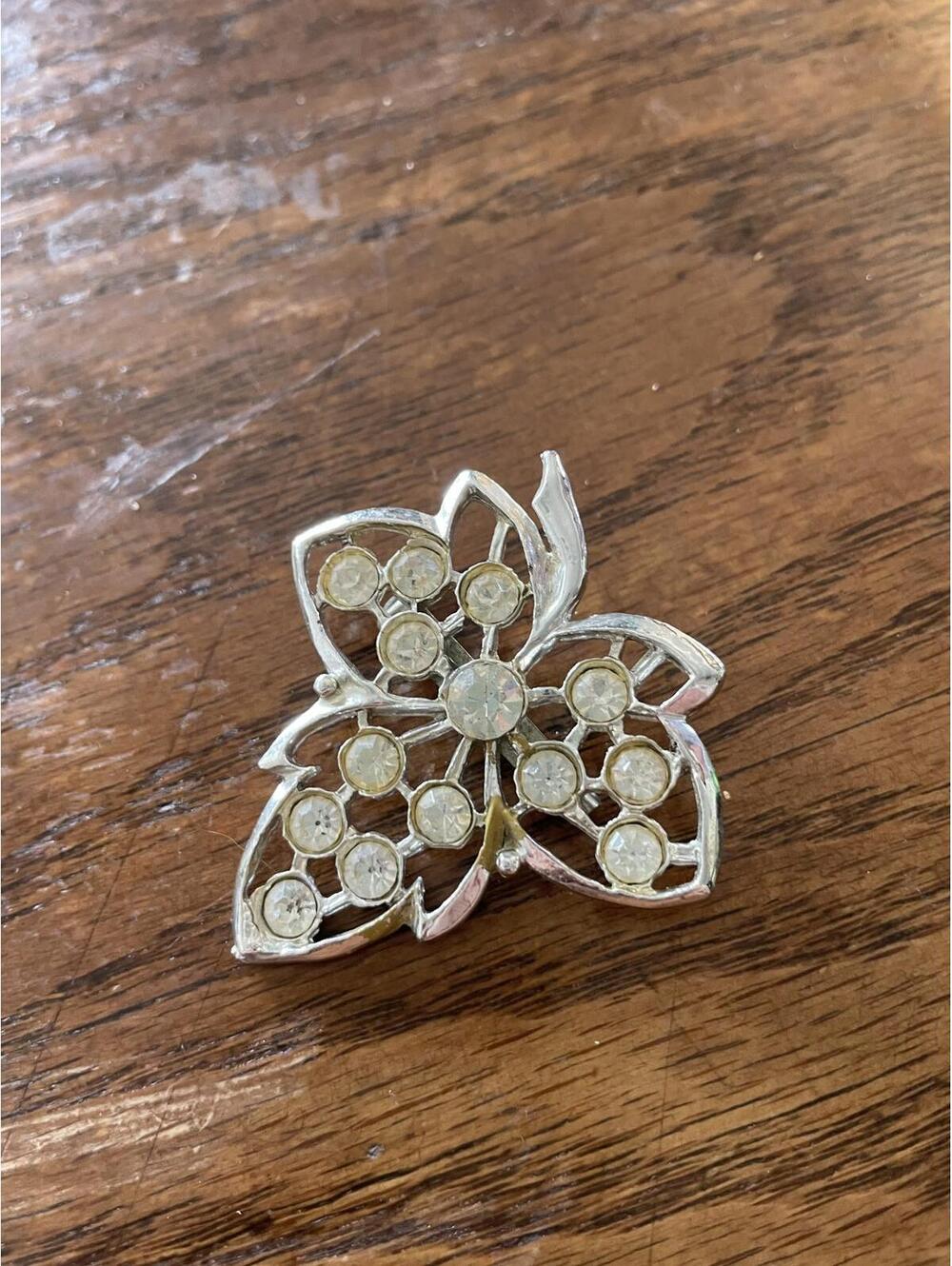 Vintage Rhinestone Leaf Brooch